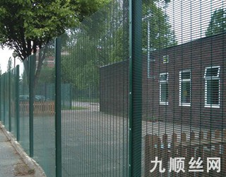 防攀爬網2.jpg